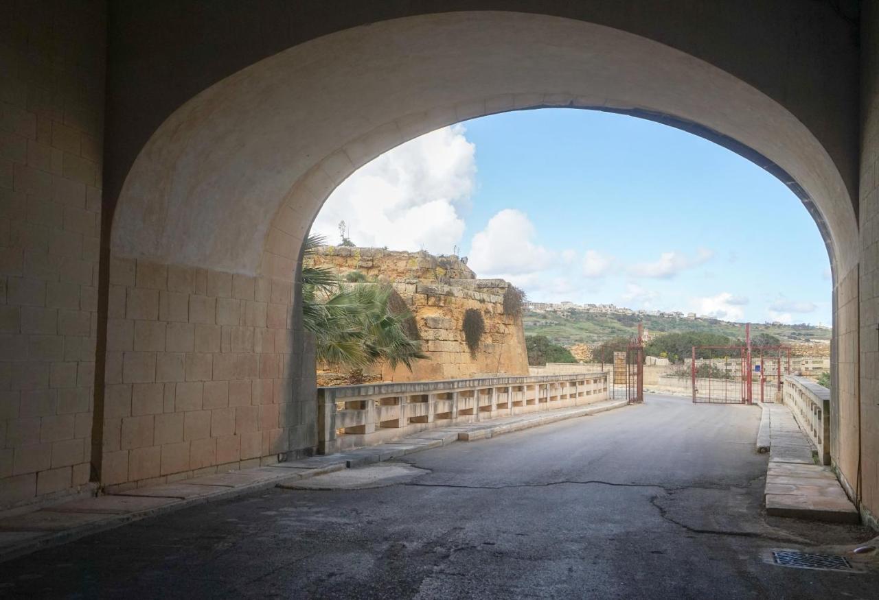 Mgarr Gee9Teen At Fort Chambray 빌라 외부 사진
